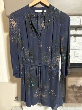 Babaton 100% Silk Fully Lined Navy Floral V-Neck Dress